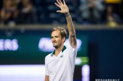 爱游戏tv-包含法网横扫温网，梅德韦杰夫刷新纪录的词条