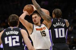 爱游戏中国-立陶宛男篮横扫国王，约基奇统治全场的简单介绍