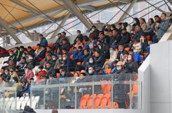 爱游戏在线-足球比赛引发球迷集体观看狂潮