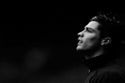 AYXapp下载-蓝军铁蹄踏碎罗马城！德里赫特一锤定音，切尔西欧冠关键战冲垮拉齐奥