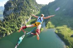 爱游戏娱乐-特奥对手完全无解，几内亚硬仗取胜沙特，非洲雄狮的战术智慧