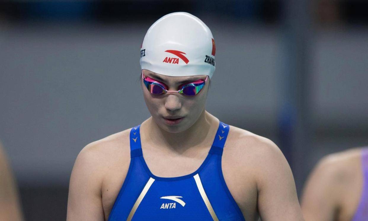 游泳比赛：澳大利亚选手以微弱优势夺冠的简单介绍