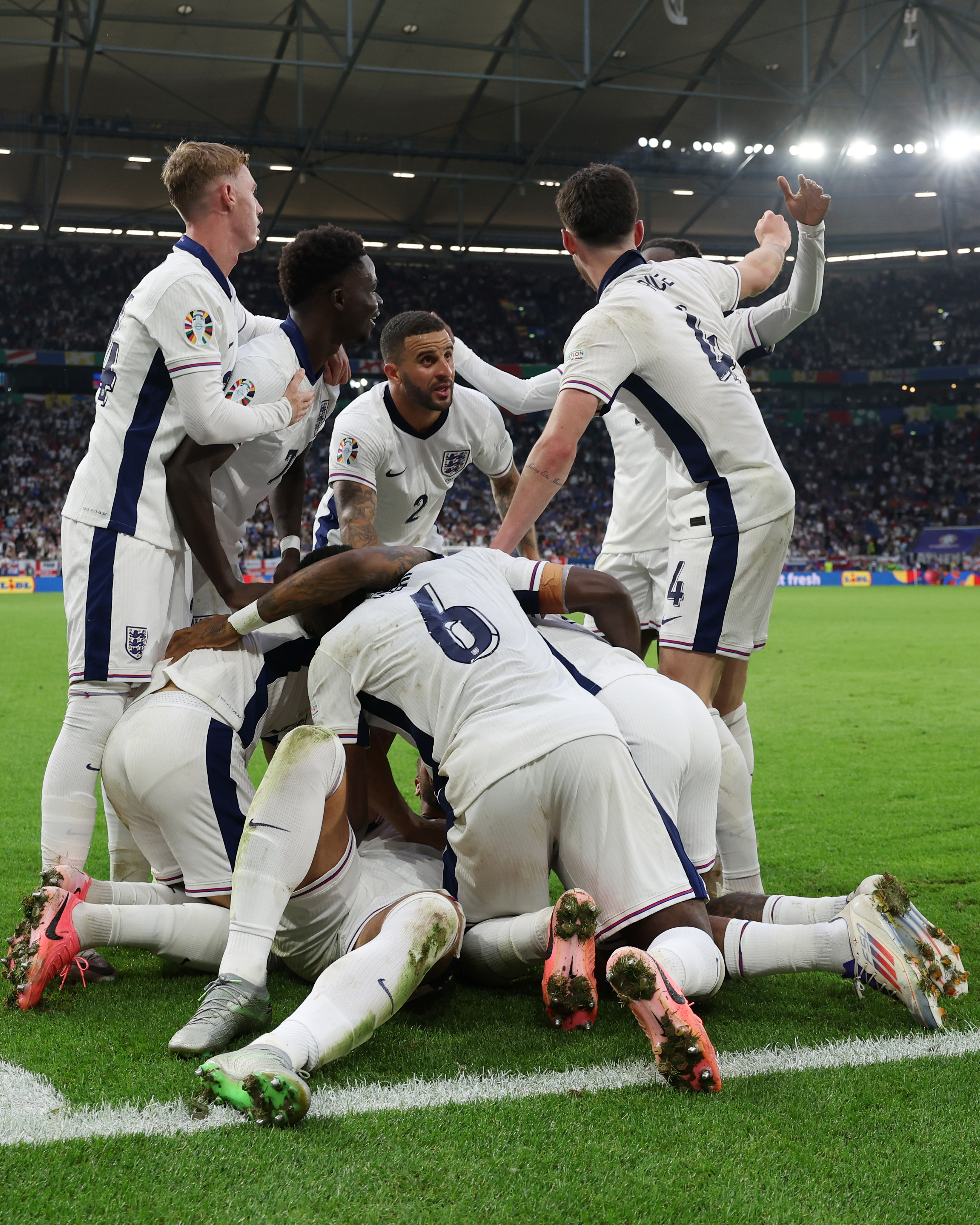 关于热血激荡！欧洲国家队争夺胜利的信息