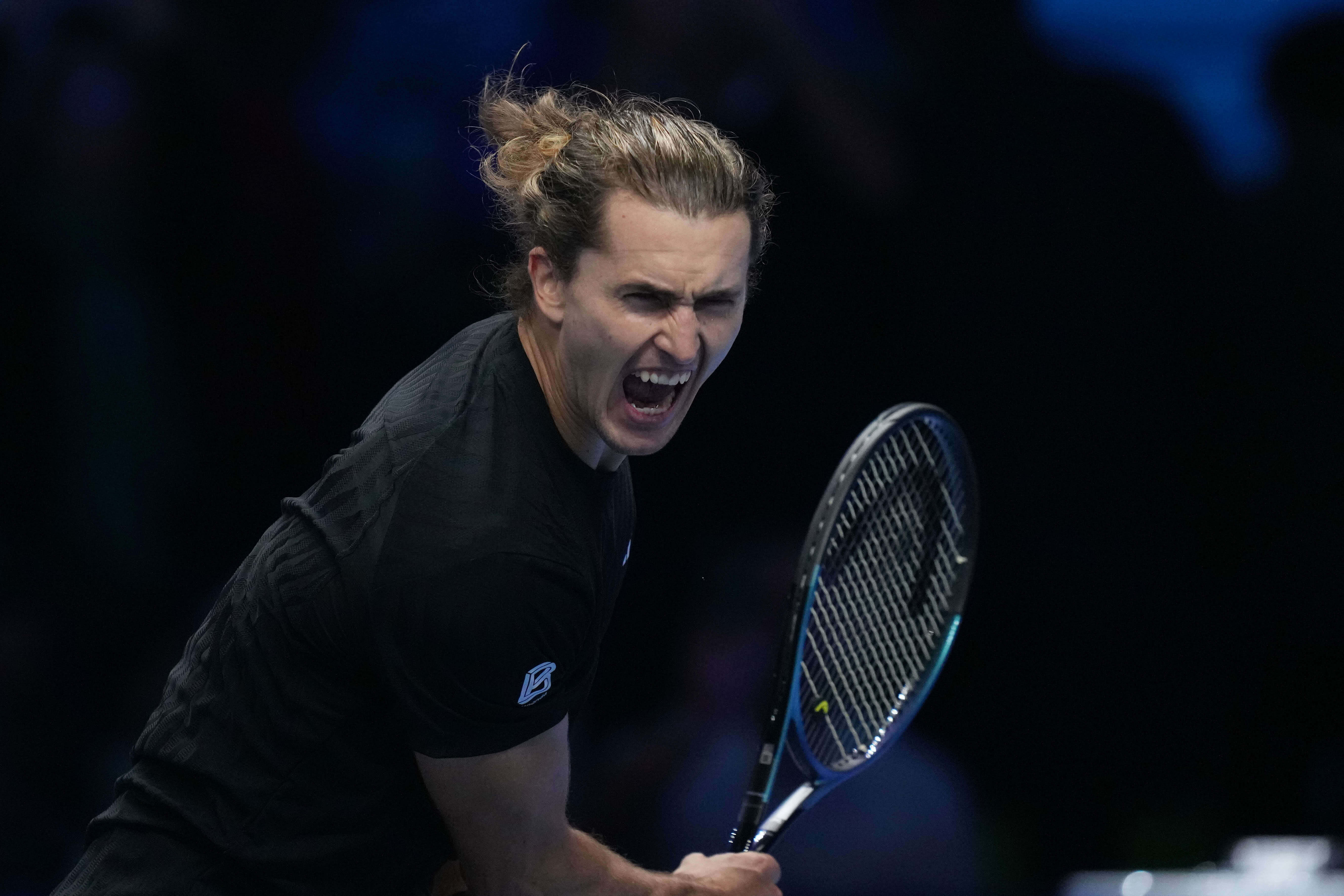 美国网球队力克英国网球队，兹维列夫制霸全场