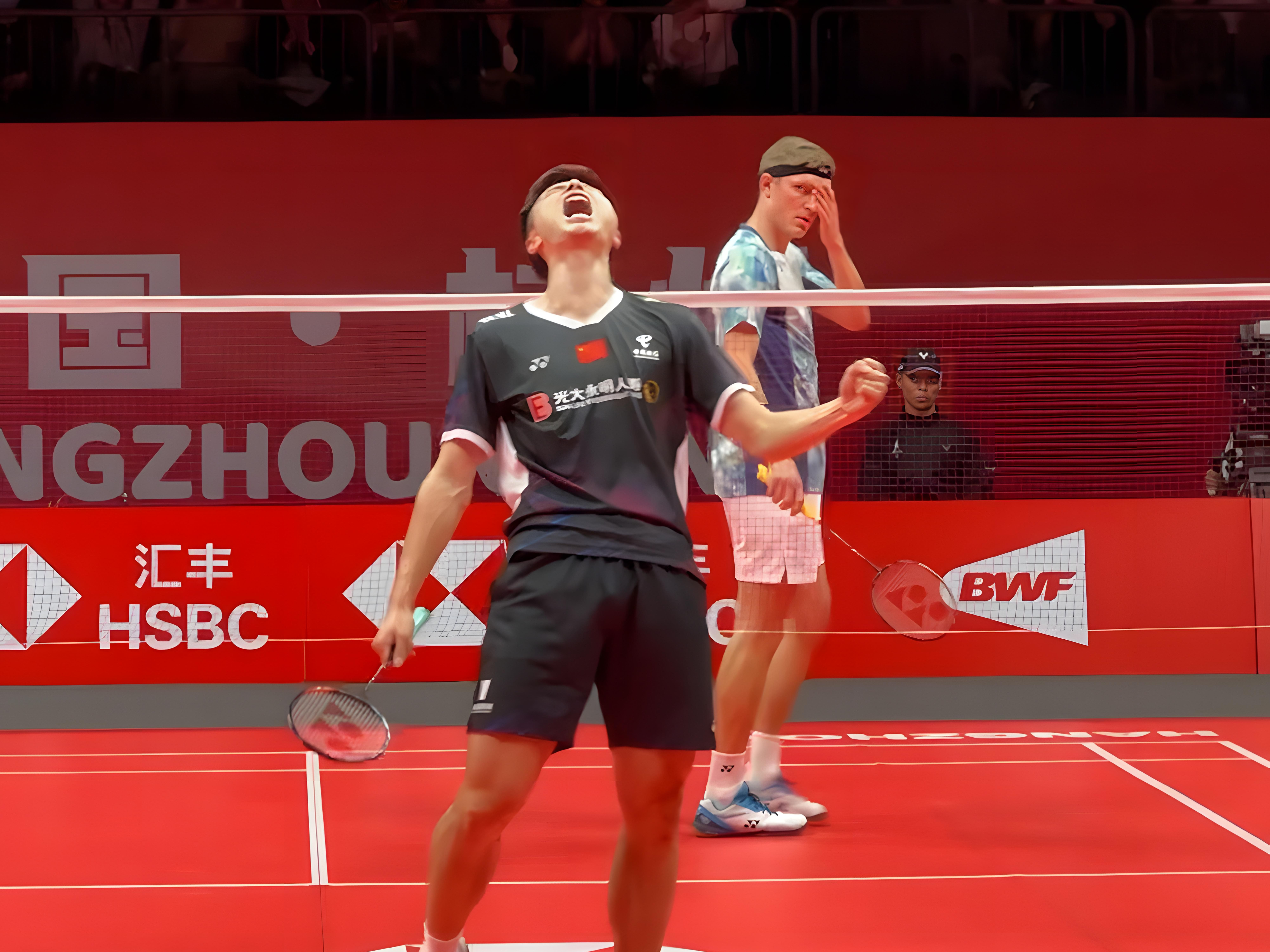 包含韩国羽毛球队强势中国羽毛球队，安赛龙打破历史纪录的词条