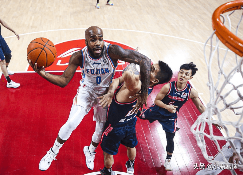 弗兰维内尔传中精准，帮助球队破门得分的简单介绍