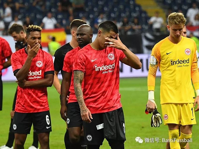 包含法兰克福遭遇惨败，前景蒙上阴影的词条