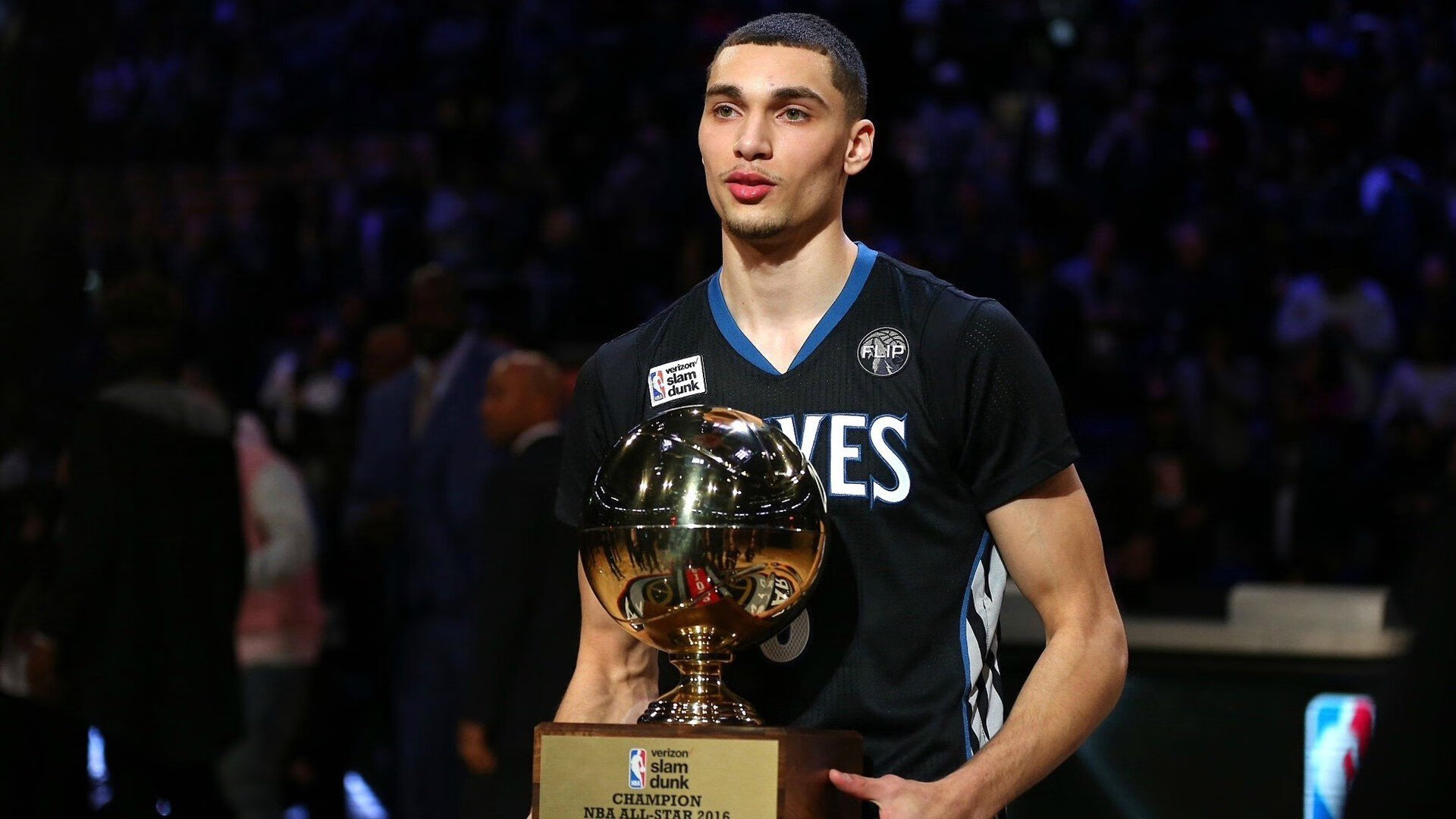 双城记，从山西的稳到浓眉的狂，竞技体育的两种胜利哲学