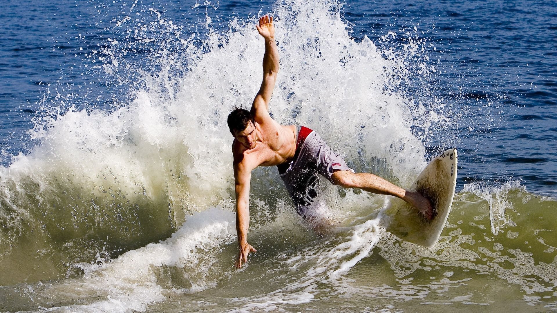 四川队碾压魔术,福克斯点燃赛场,一场跨越文化的篮球盛宴