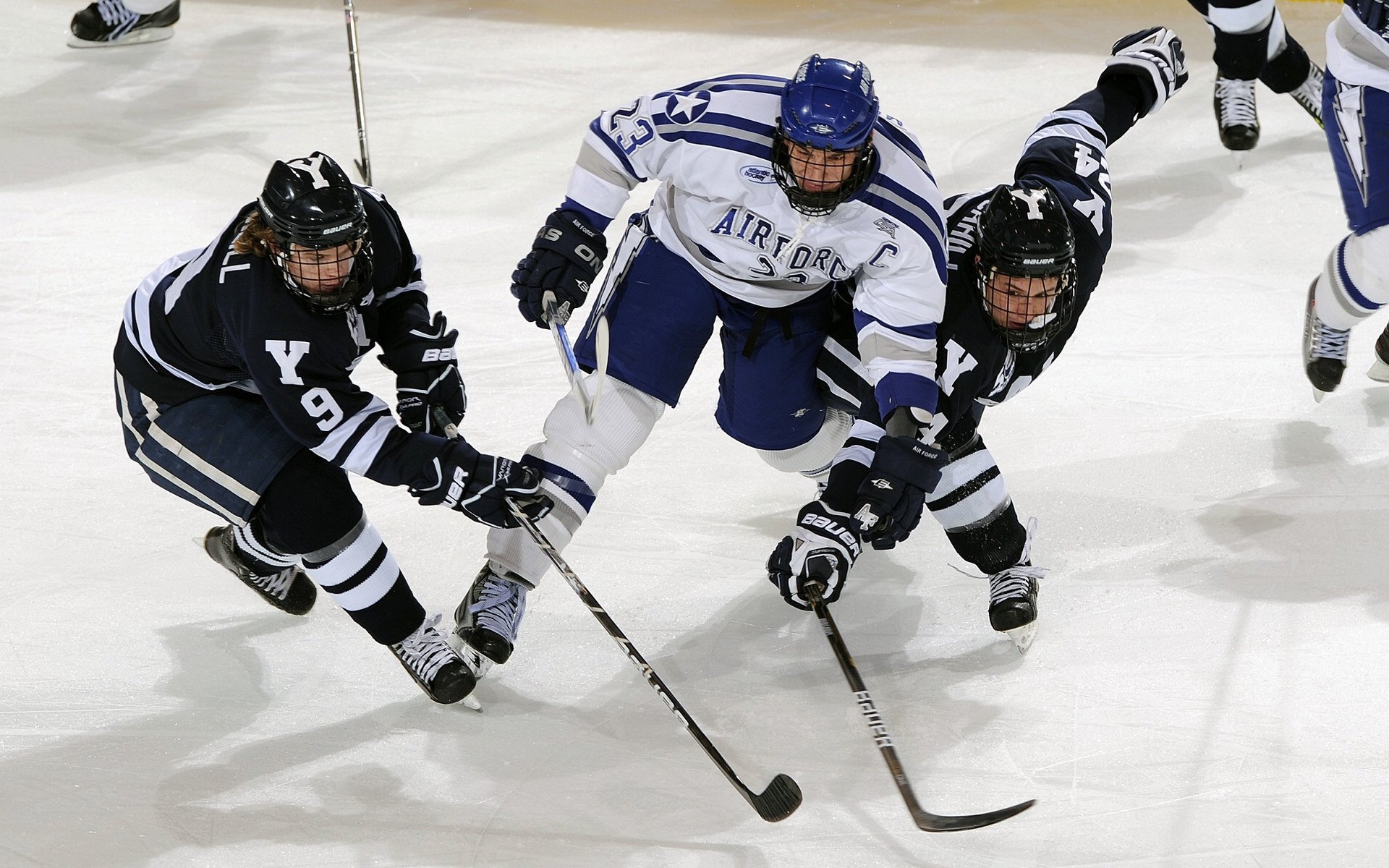 戈贝尔全程高能输出，热火式战术如何带走北京队？现代篮球的攻防启示录